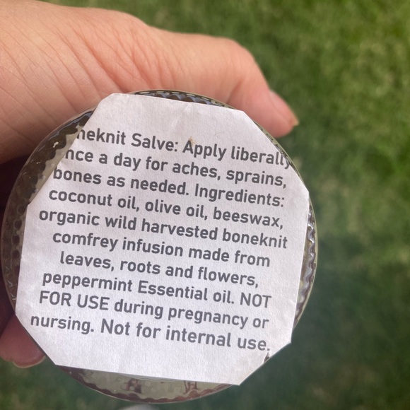 boneknit comfrey salve wild foraged known for healing properties - Picture 5 of 6